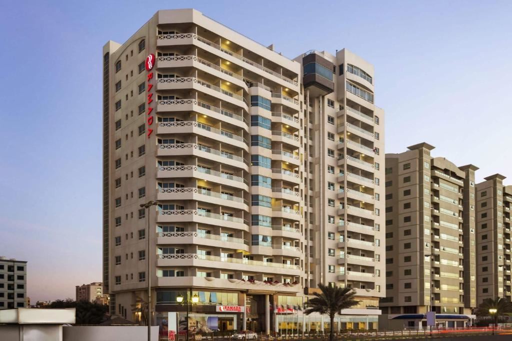 Горящий тур в Аджман (Ajman) - RAMADA BY WYNDHAM BEACH HOTEL AJMAN